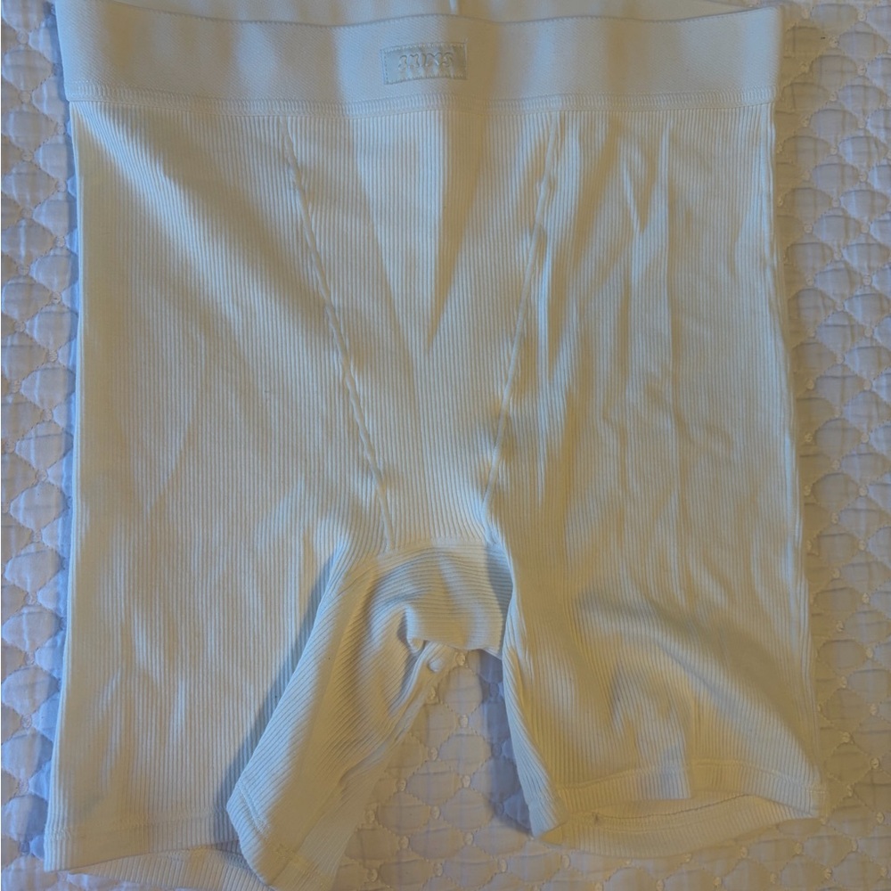 SKIMS Cream Cotton Ribbed Boxer - Picture 2 of 4
